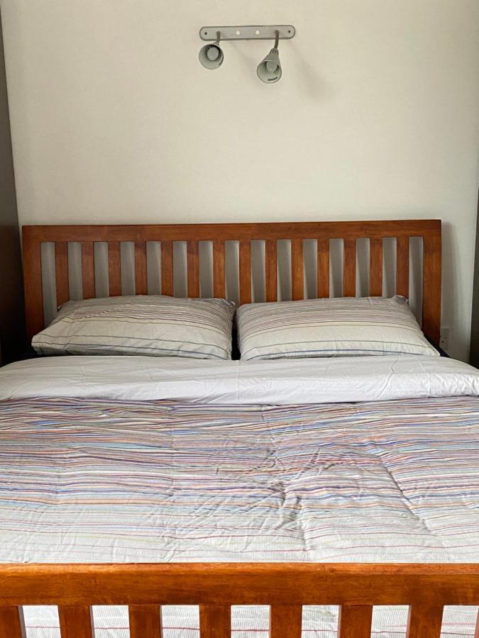 En-Suite Double Room. Dublin Airport, Fairyhouse, Tayto Park, Ashbourne Close By. Exterior photo